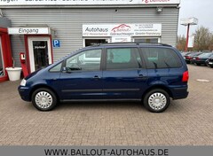 Bild des Angebotes VW Sharan Trendline*2.HAND*AHK*KLIMA*7SITZER* EURO4