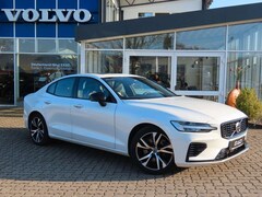 Bild des Angebotes Volvo S60 Lim. Ultimate Dark Recharge Plug-In Hybrid A