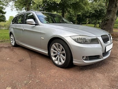 Bild des Angebotes BMW 325 325d DPF Touring Aut. Edition Exclusive