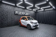 Bild des Angebotes smart forTwo Turbo Cabrio Barbus SportPaket JBL Kamera