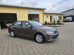 Bild des Angebotes VW Jetta VI Basis BMT*Sitzheizung*8-fach Bereift*