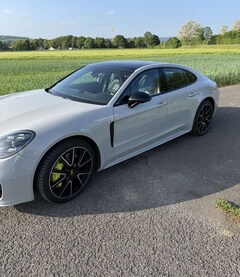 Bild des Angebotes Porsche Panamera 4 E-Hybrid