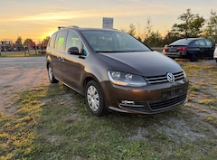 Bild des Angebotes VW Sharan Highline BMT 2,0 TDI Auto/Navi/Tempo/Sitz/panora++