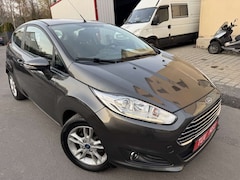 Bild des Angebotes Ford Fiesta /Sehr gepflegt/R.Kamera/Navi/SHZ/Klima/Alu/USB/AUX