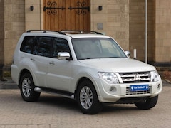 Bild des Angebotes Mitsubishi Pajero 3.2 DI-D Edition 30*1 HD*7SITZER*LEDER*SH