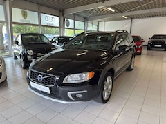 Bild des Angebotes Volvo XC70 AUTOM./AWD/LEDER/AHK/ SUPER HISTORIE