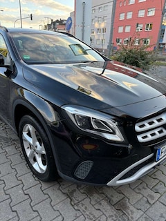 Bild des Angebotes Mercedes-Benz GLA 180 7G-DCT Style