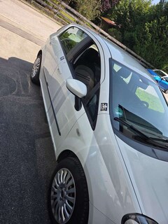 Bild des Angebotes Fiat Punto Evo Punto EVO 5-Türer 1.4 8V Active