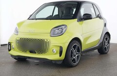 Bild des Angebotes smart forTwo EQ coupe prime EXCLUSIVE:FÜR COOLE SOCKEN