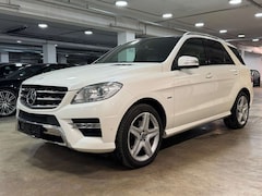 Bild des Angebotes Mercedes-Benz ML 350 CDI BlueTec~AMG Paket~Leder~Klima~Navi