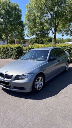 Bild des Angebotes BMW 318 318i