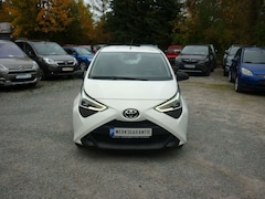 Bild des Angebotes Toyota Aygo X AYGO x* 1. Hand* Garantie* TÜV neu*