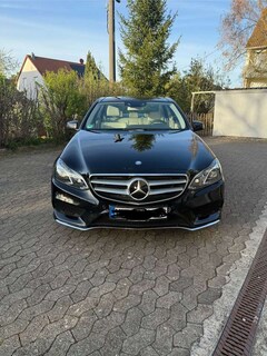 Bild des Angebotes Mercedes-Benz E 400 4Matic 7G-TRONIC AMG Line / PANO