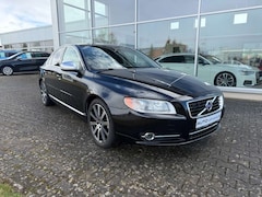 Volvo S80 D2 Summum Xenon, Sitzheizung, AHK