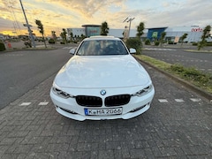 Bild des Angebotes BMW 328 328i Touring Aut. Luxury Line