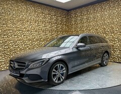 Bild des Angebotes Mercedes-Benz C 350 T e|HEADUP|PANO|AHK|BURM|STANDHZ.|360 KAM.