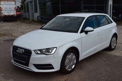 Bild des Angebotes Audi A3 Sportback attraction