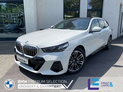 Bild des Angebotes BMW 550 e xDrive M Sport || AHK Pano B&W