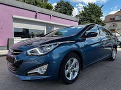 Bild des Angebotes Hyundai i40 cw Style "AHK"Kamera"PDC"Navi"Leder"