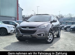 Bild des Angebotes Hyundai iX35 Premium AWD PANO°AHK°PDC°Sthz°BT°Tempomat°K