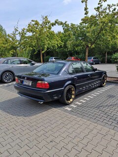 BMW 735 735i