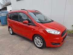 Bild des Angebotes Ford Tourneo Courier Titanium top Zust incl Garantie