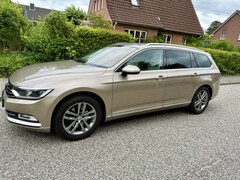 Bild des Angebotes VW Passat Variant 1.4 TSI ACT (BMT) DSG Highline sehr gepflegt