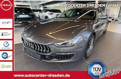 Bild des Angebotes Maserati Ghibli 3.0 V6 GranLusso LED+Navi+SHZ+2xKlima+PDC