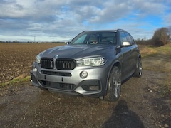Bild des Angebotes BMW X5 M X5 M50d Sport-Aut.