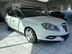 Bild des Angebotes Lancia Delta Platino,Automatik,Leder,Turbo,TÜV-Neu,PDC,
