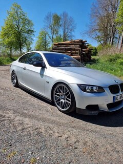 Bild des Angebotes BMW 335 335i