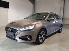 Bild des Angebotes Hyundai i30 Kombi Smart Plus Edition 1.5 T-GDI 160 PS DCT N...