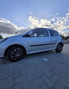 Bild des Angebotes Renault Twingo 1.2 16V Expression. Neue Tüv