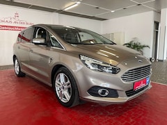 Bild des Angebotes Ford S-Max Titanium 7 Sitzer + KeylessGo + AHK + 1. Hd.
