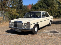 Bild des Angebotes Mercedes-Benz 200