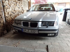 Bild des Angebotes BMW 323 3er 323i touring Sport Edition