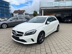 Bild des Angebotes Mercedes-Benz A 220 4Matic*Navi*LED*RCAM*Memory