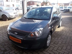 Bild des Angebotes Ford Fiesta Style WENIG KM TÜV ZR NEU
