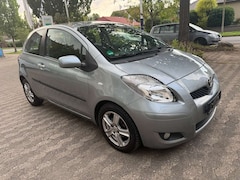 Bild des Angebotes Toyota Yaris 1.4 D-4D Cool.Diesel.Automatik