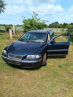Bild des Angebotes Volvo V70 AWD