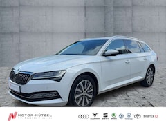 Bild des Angebotes Skoda Superb Combi 2.0 TDI STYLE MATRIX+NAVI+AHK+ACC