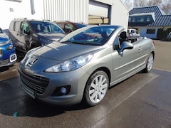 Bild des Angebotes Peugeot 207 207 CC Klimaaut./PDC/Alu/Sitzhzg/Leder