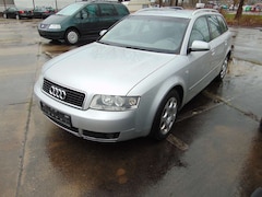 Bild des Angebotes Audi A4 2.5 TDI quattro (132kW) Ersatzteilspender