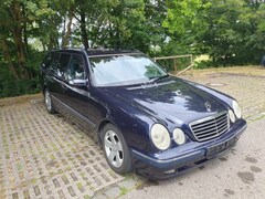 Bild des Angebotes Mercedes-Benz E 270 T CDI Elegance