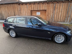 Bild des Angebotes BMW 320 i Touring