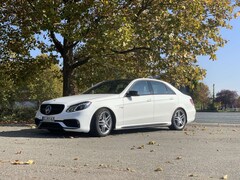 Bild des Angebotes Mercedes-Benz E 400 E63s Optik / MOTOR REVEDIERT / Autobahn Kilometer