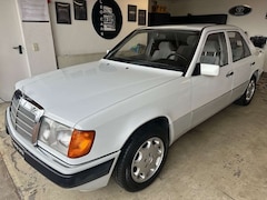 Bild des Angebotes Mercedes-Benz 230 E Limosine 124, H Kennzeichen