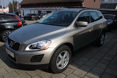 Bild des Angebotes Volvo XC60 D3 AWD Aut. Momentum BiXenon Navigation Tempomat S