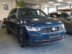 Bild des Angebotes VW Tiguan Move +Panorama+Sport-Paket+IQDrive+RFK+Matrix LED+