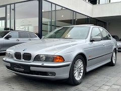 Bild des Angebotes BMW 540 i Aut. | Schiebedach | Leder | Xenon | Navi